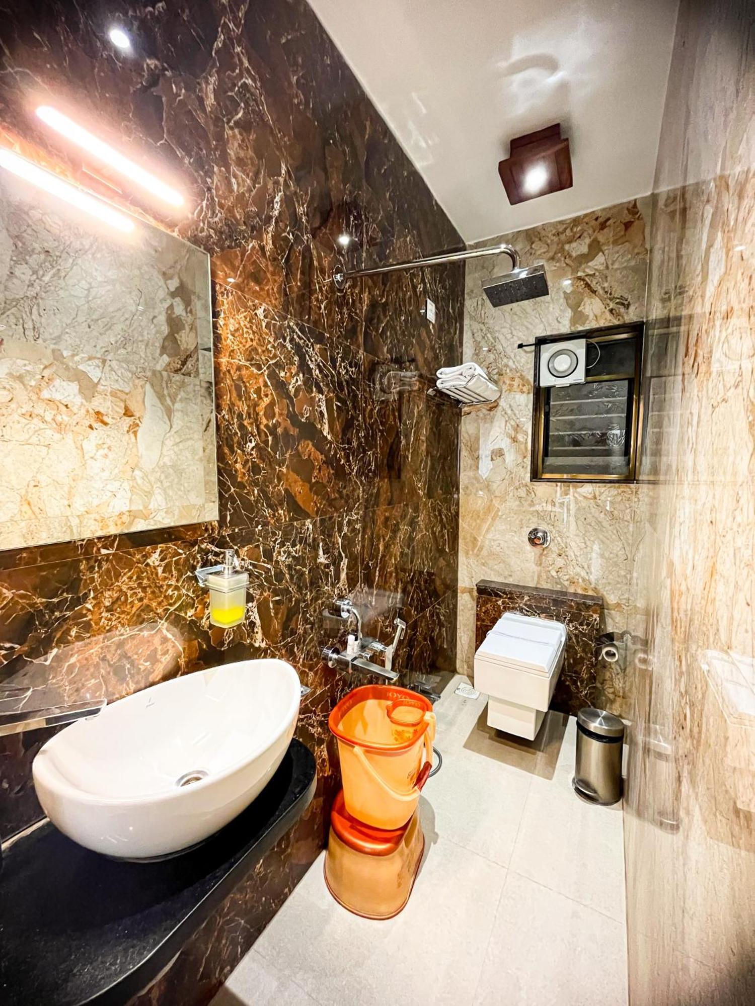 Krishna'S Wood Villas Kolhapur Exterior photo